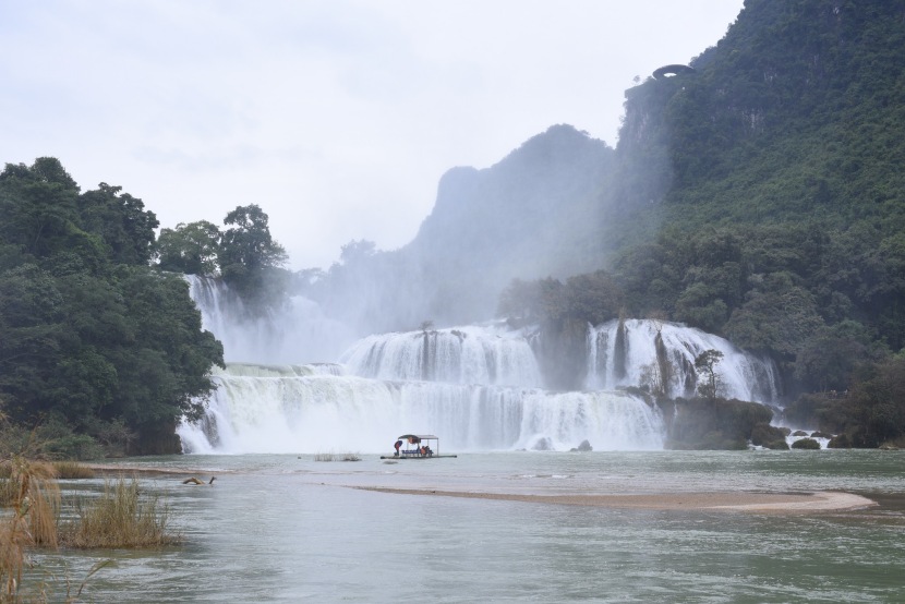 bangioc-waterfall-in-northern-vietnam