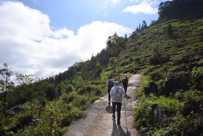 hiking-in-ha-giang-ama-journey