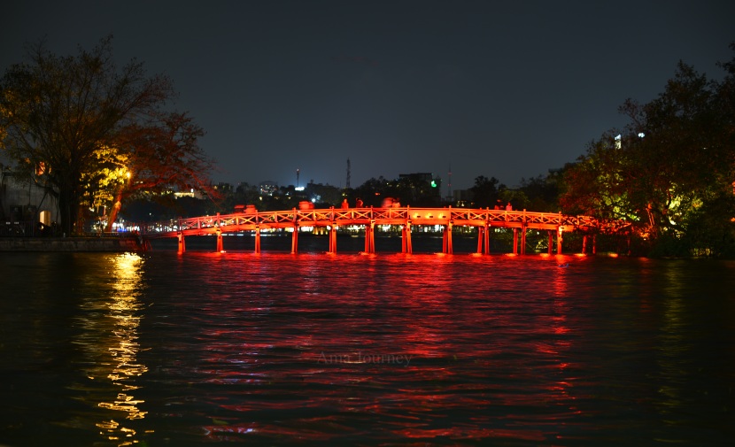 hoan-kiem-lake-photo-tour