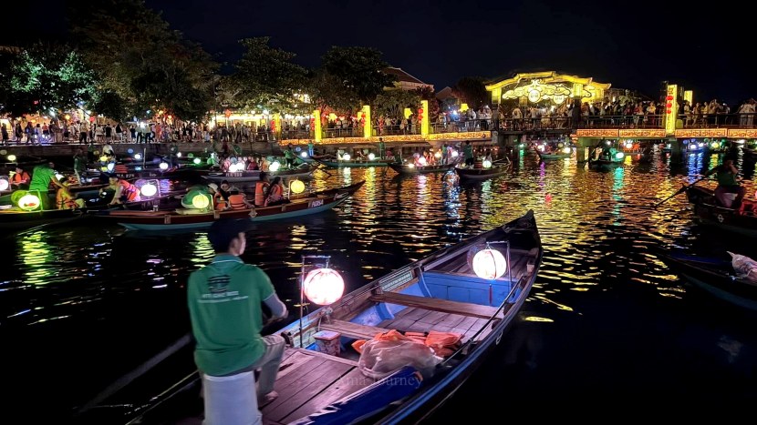 hoi-an-lantern-boat-trip