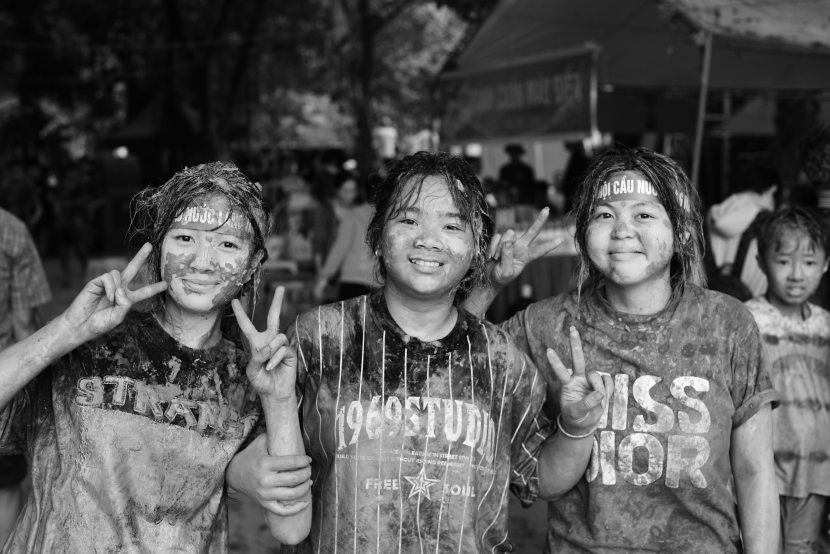 mud-ball-wrestling-audiences