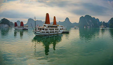 Hanoi - Tuan Chau - Lan Ha Bay cruise